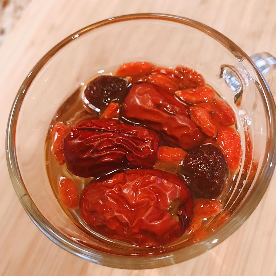桂圆枸杞红枣茶