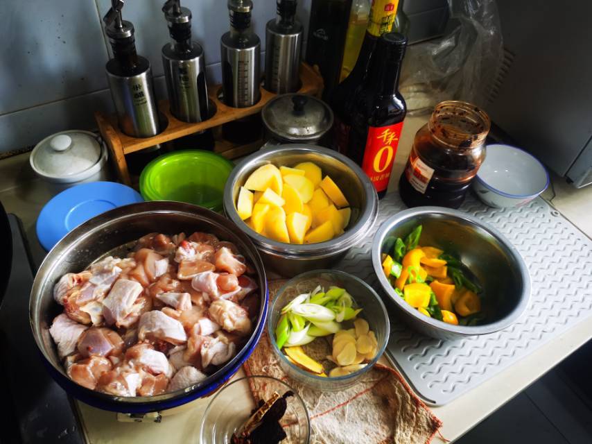 新疆大盘鸡无需争议