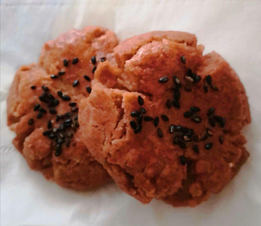 轻轻一按就碎掉的原味桃酥（不输猪油版）