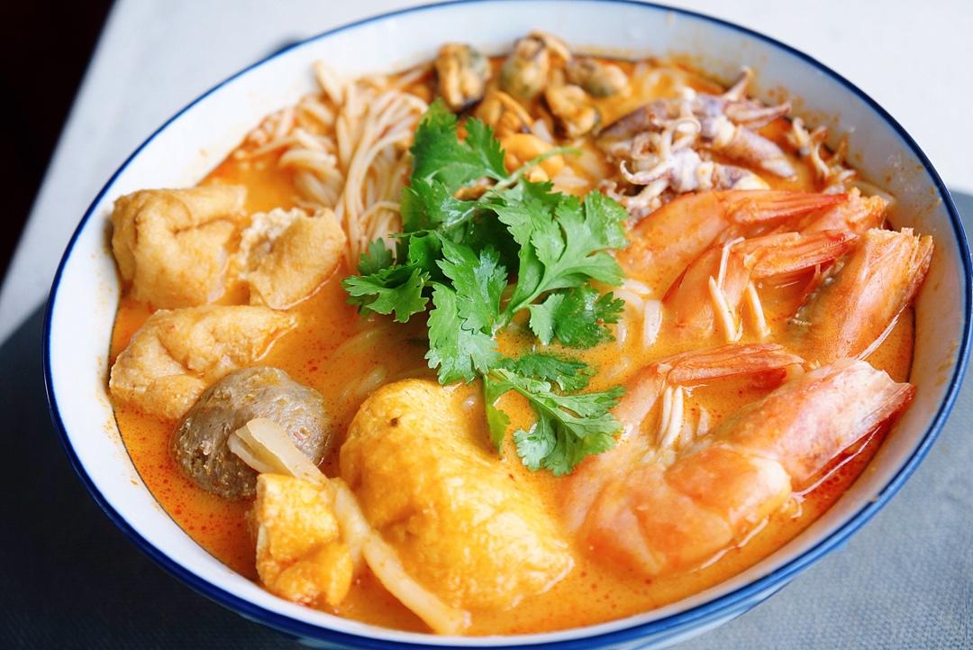 陈局长做的叻沙海鲜粉