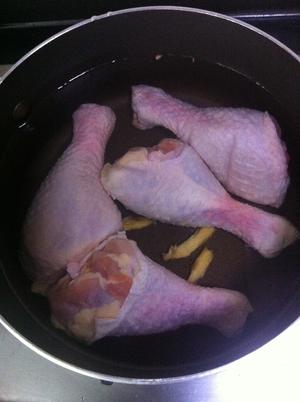 凉拌傣味鸡的做法 步骤1