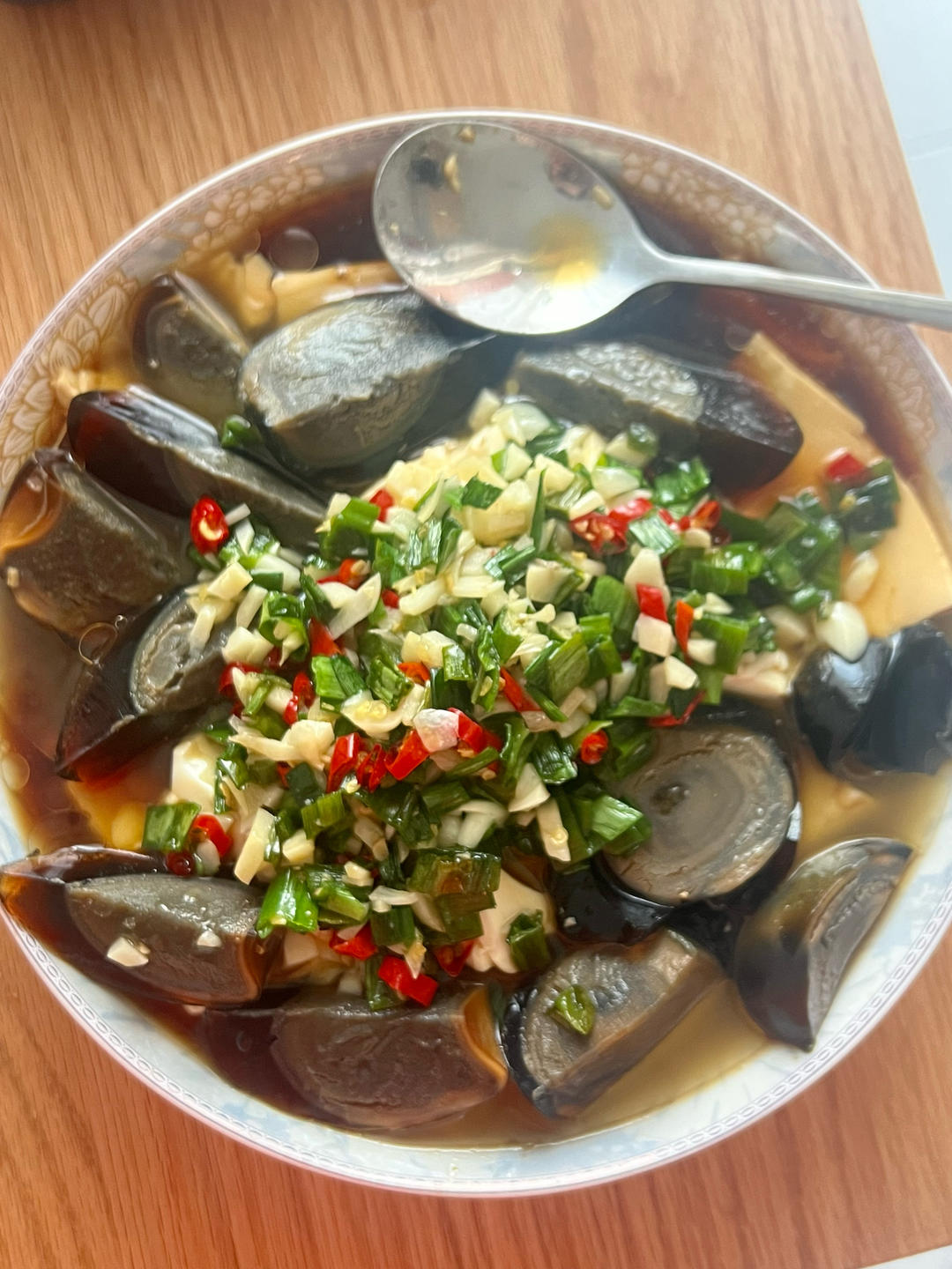 凉拌皮蛋豆腐