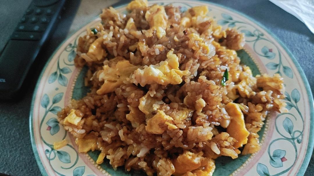 酱油炒饭(超级简单)