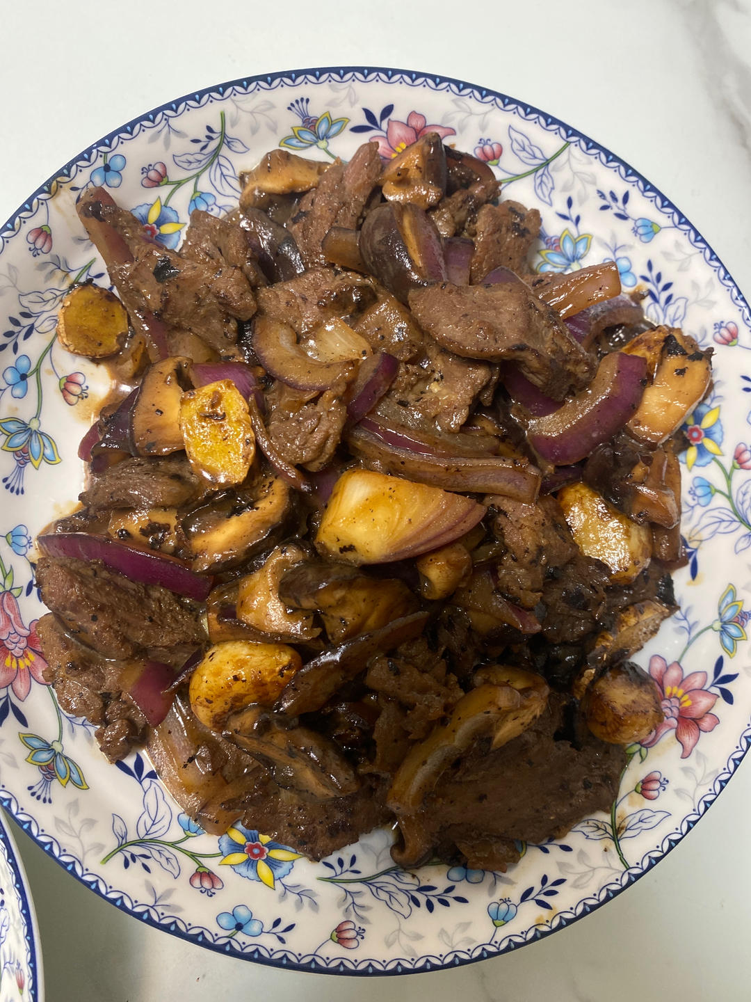 洋葱蘑菇牛肉粒