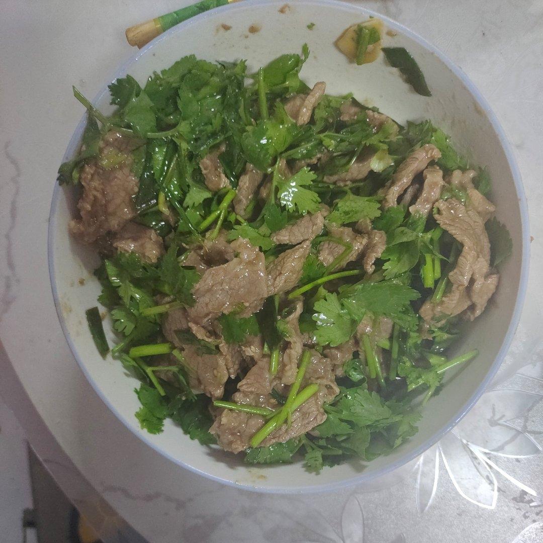 不用爆炒的香菜拌牛肉