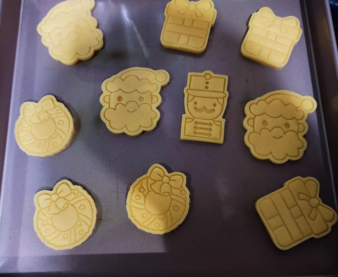 【姜食堂2】基础黄油饼干- 可可爱爱的妙汉家族（附一点饼干造型的小经验）