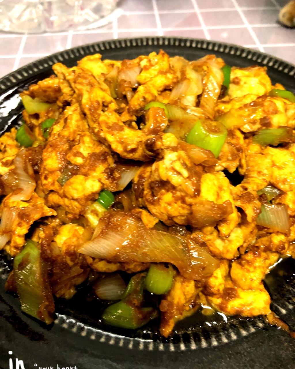 大酱炒鸡蛋（超级下饭菜）