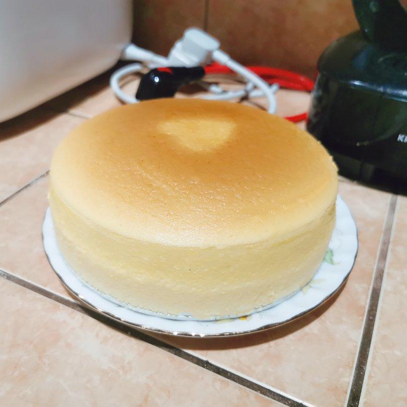 完美轻乳酪芝士蛋糕（不开裂、不回缩、不收腰、入口即融）