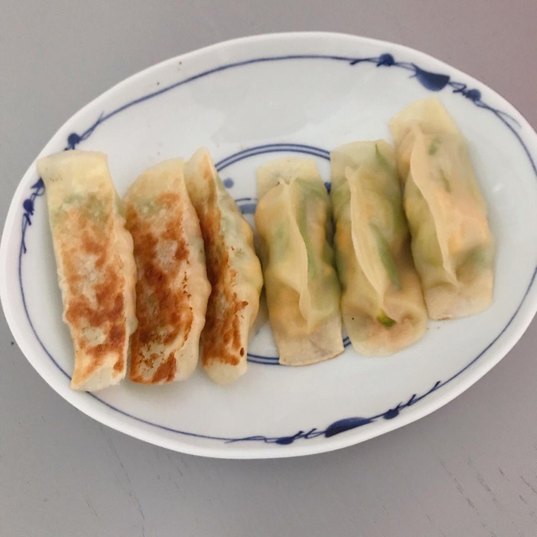 西葫芦素锅贴
