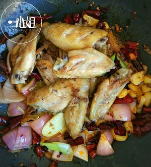 干锅鸡翅（麻辣香酥，图文详细）的做法 步骤11