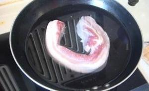铁锅春笋烧肉的做法 步骤2