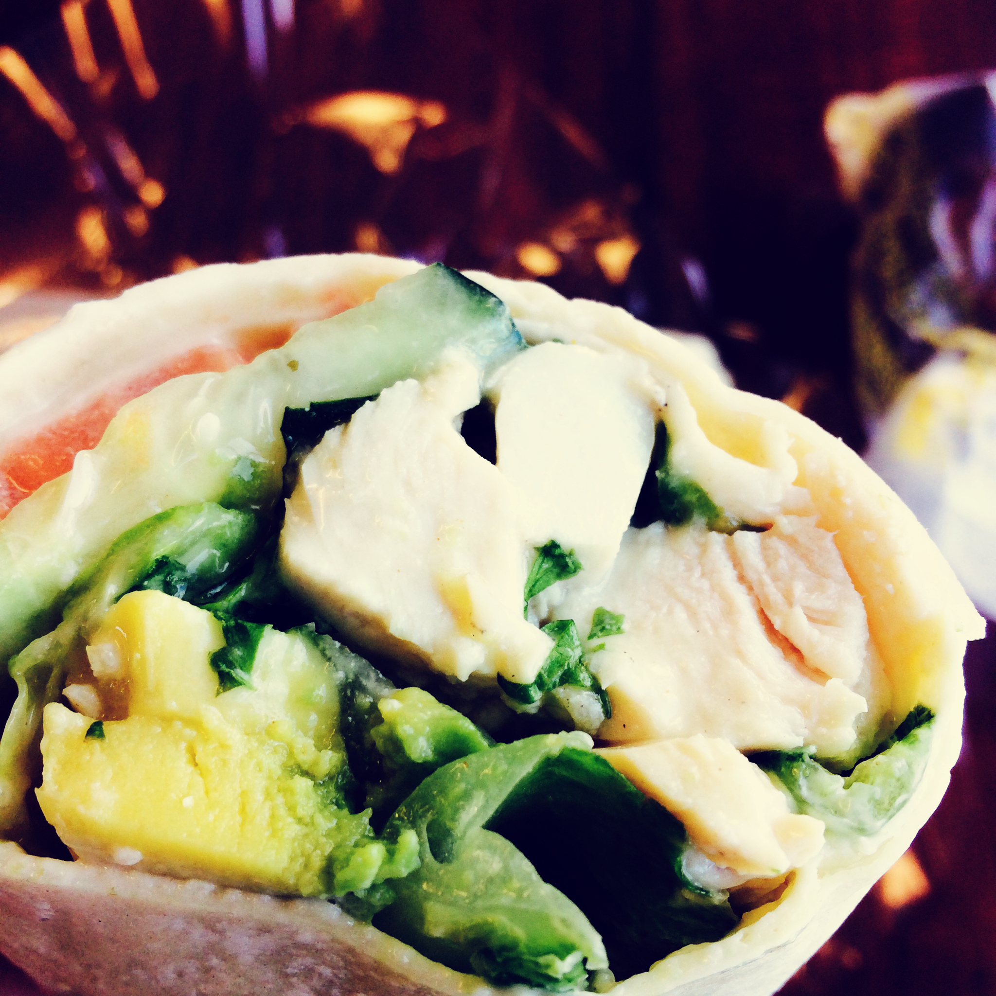 豪华芒果（牛油果）鸡肉卷