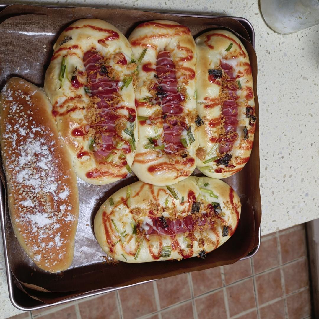 椰丝咸奶油面包