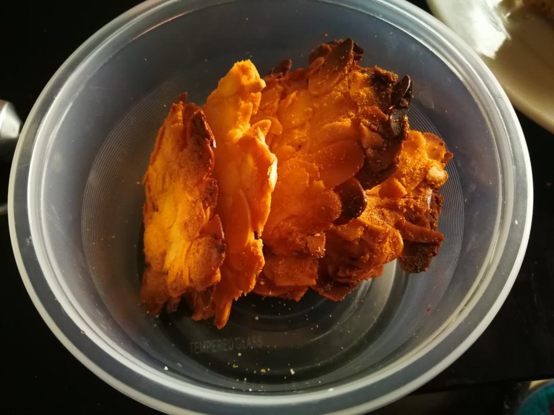 生酮酥脆杏仁瓦片