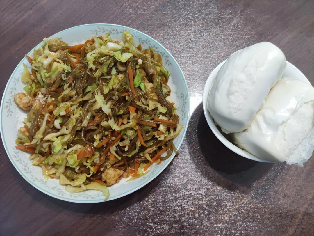 最近爱吃粉丝粉条～包菜炒粉丝