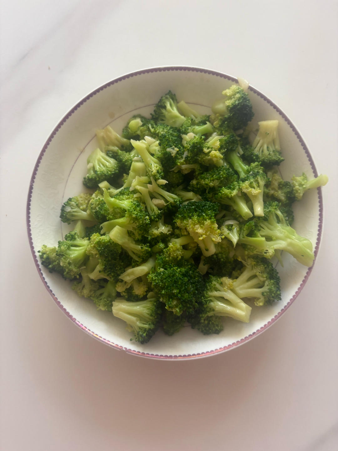 好吃到爆的耗油蒜蓉西兰花(从不修图，喜欢请关注)