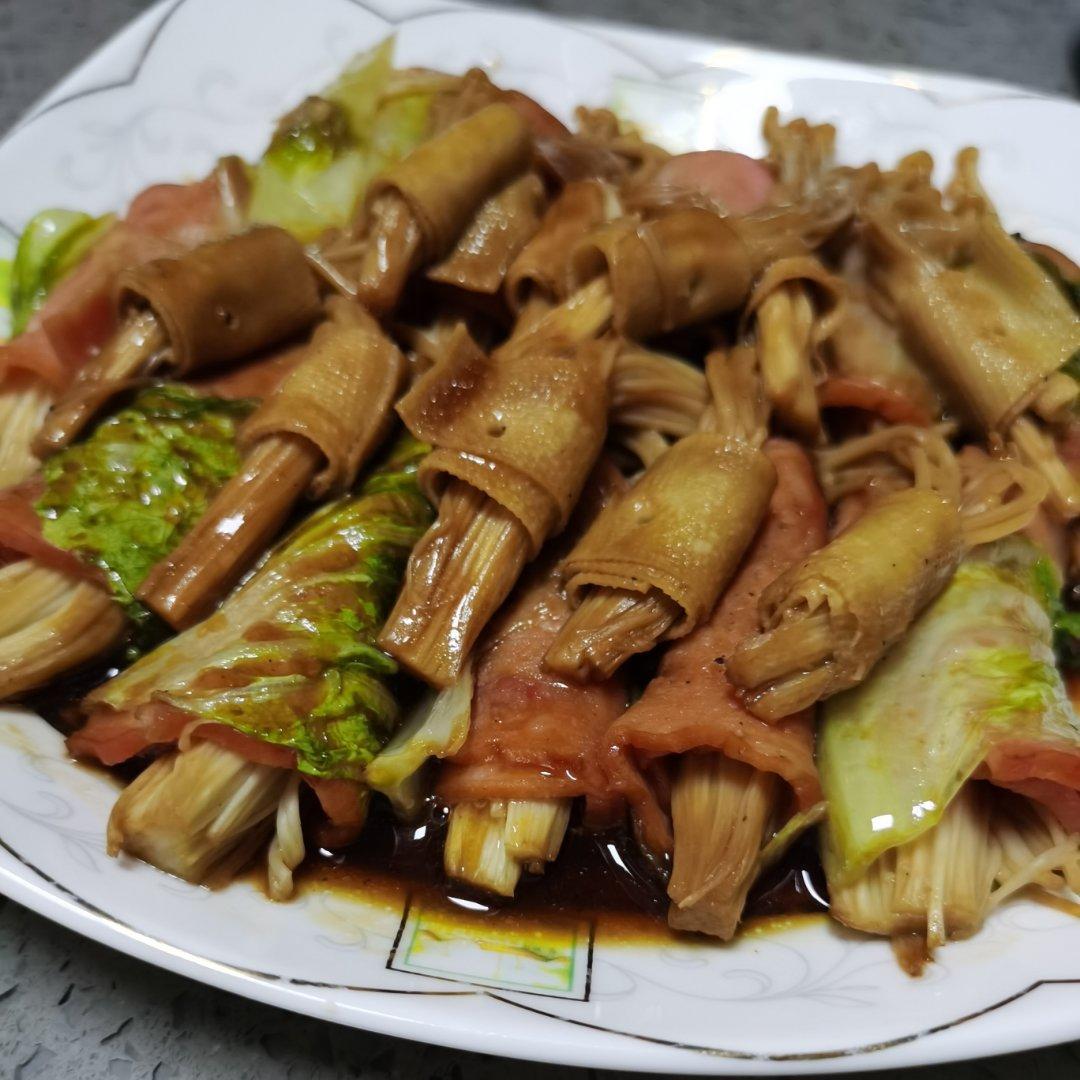 快手十分钟【金针菇培根卷】