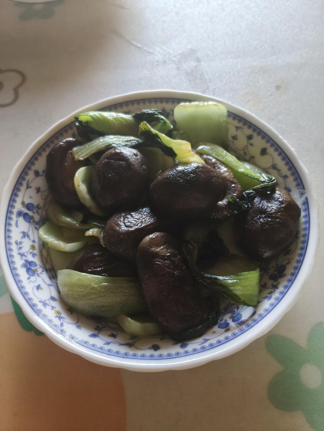 香菇扒油菜的做法