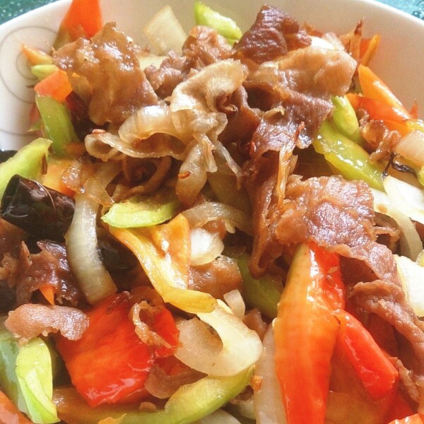大葱炒羊肉片