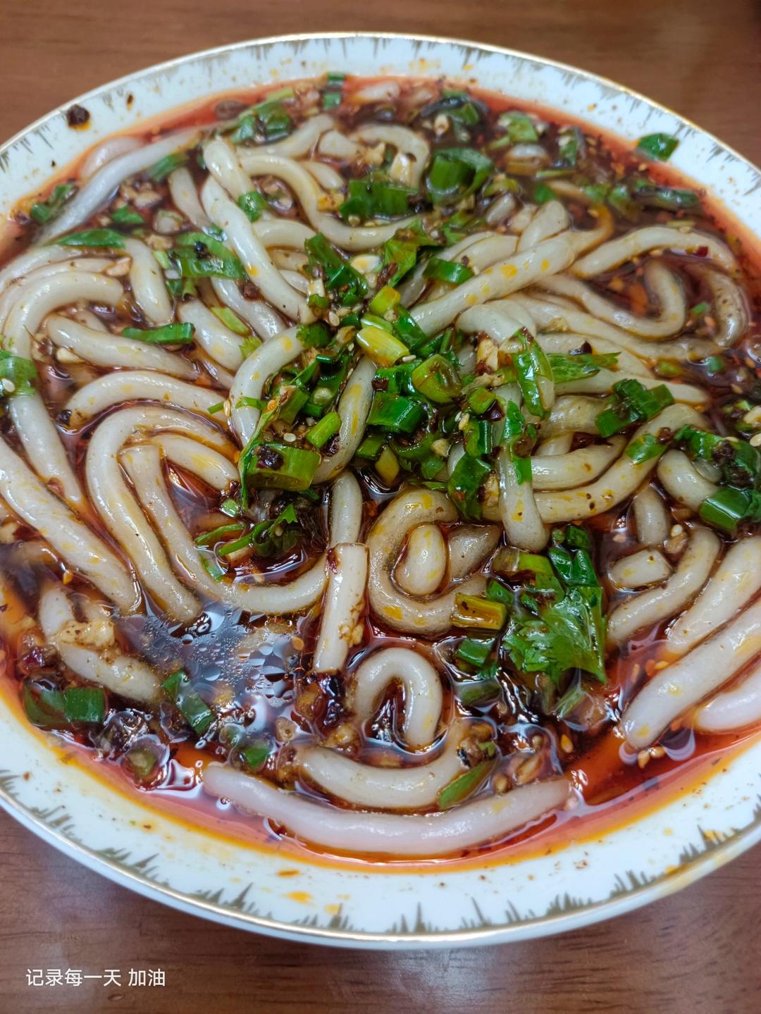 凉拌酸辣土豆粉