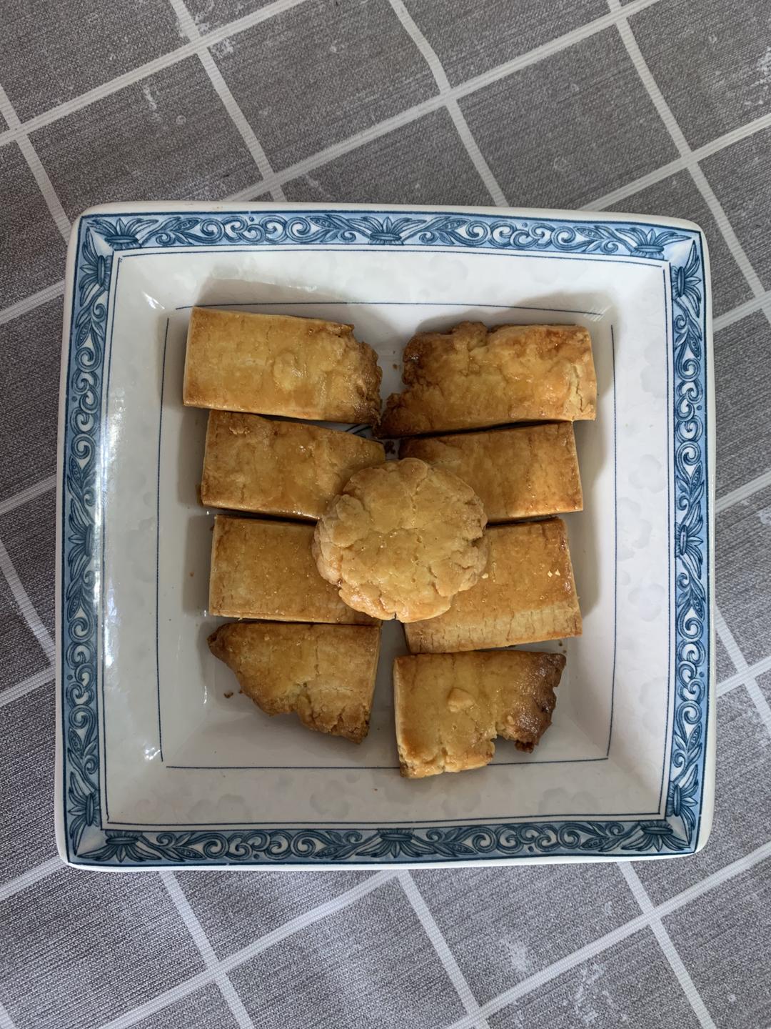 奶酥饼干