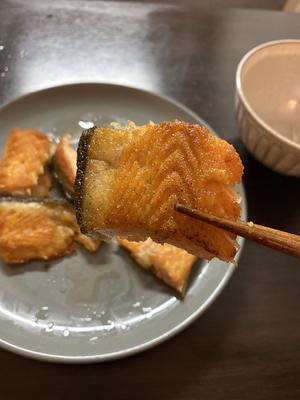香煎三文鱼的做法 步骤2