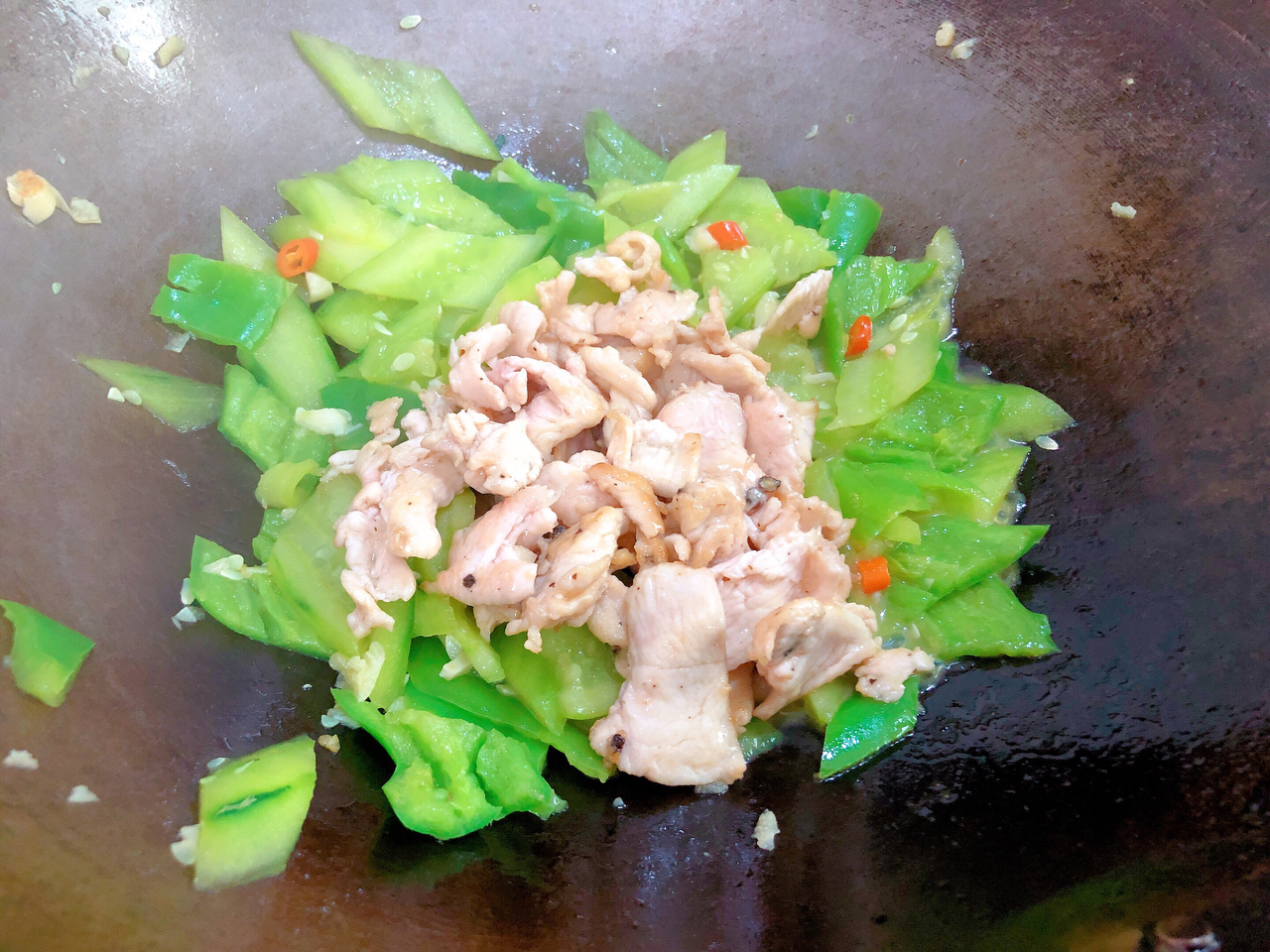 青瓜辣椒炒鸡胸肉（健康低脂）的做法 步骤7