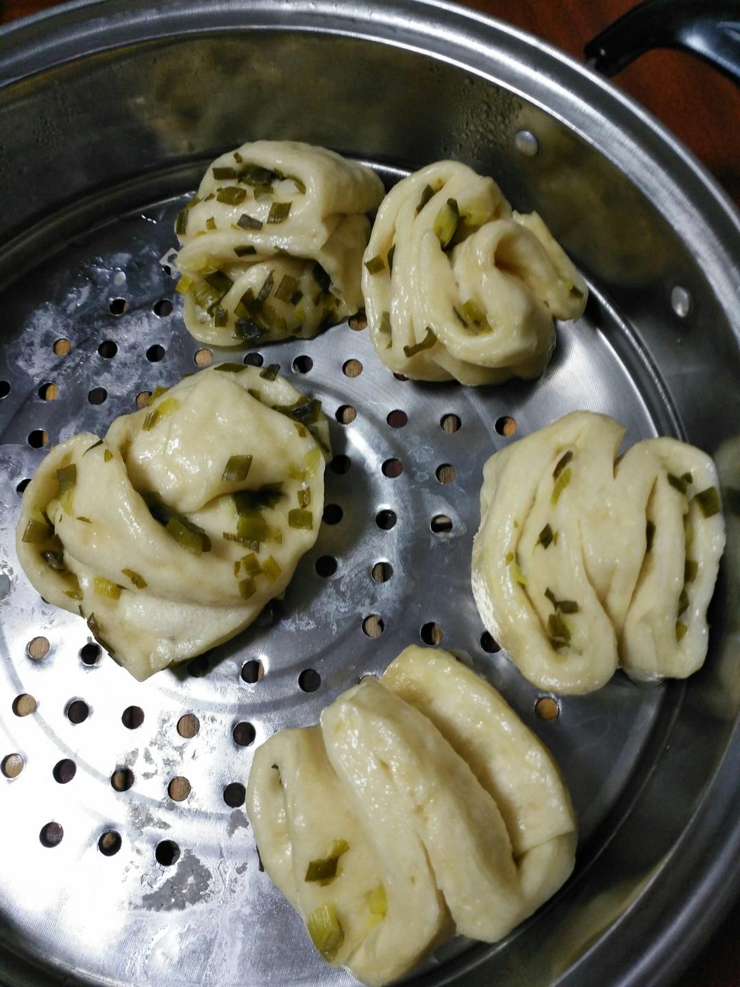 葱油花卷 Steamed Roll