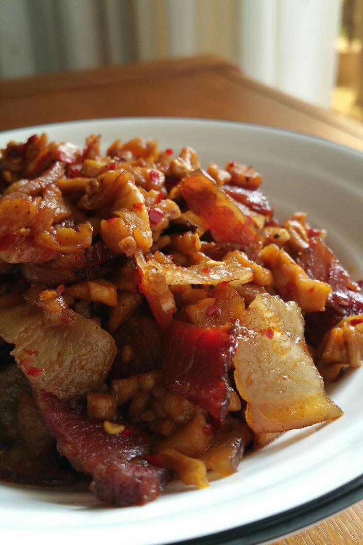 百合-81做的萝卜干炒肉