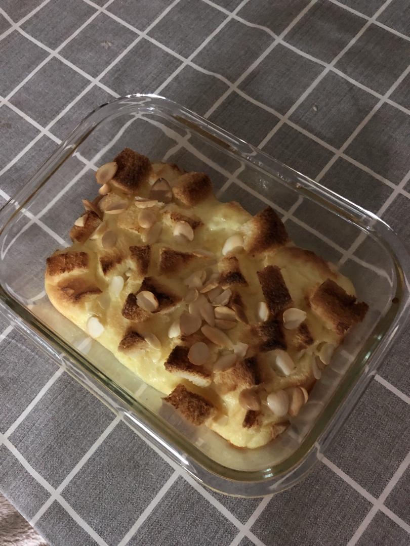 快手早餐面包布丁 | 消耗剩余吐司及淡奶油的好方法