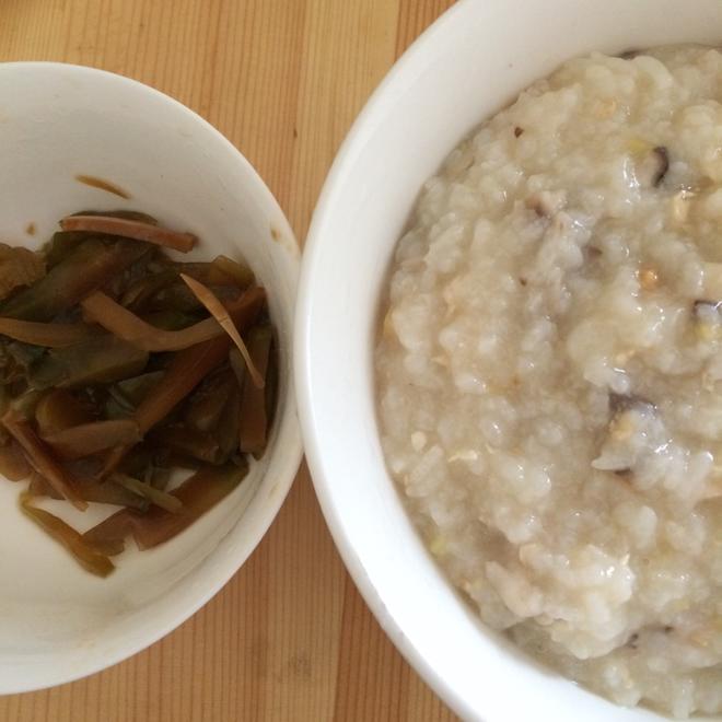 生滚香菇鸡肉粥的做法