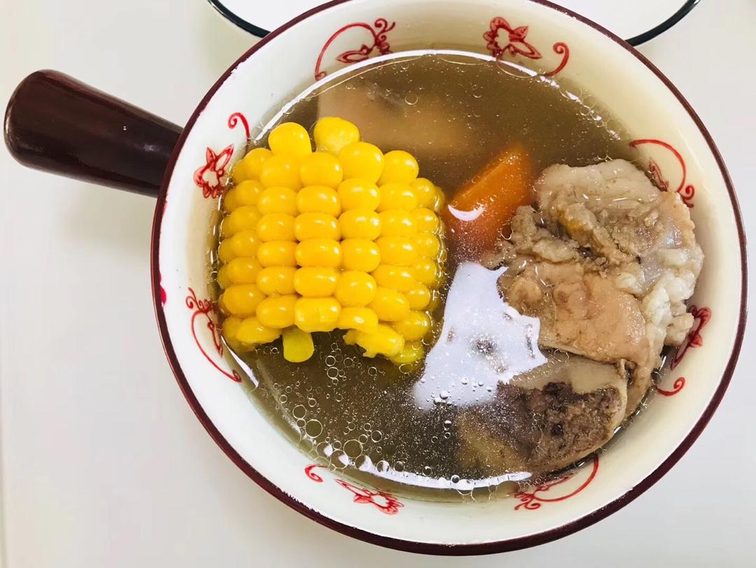 排骨玉米汤