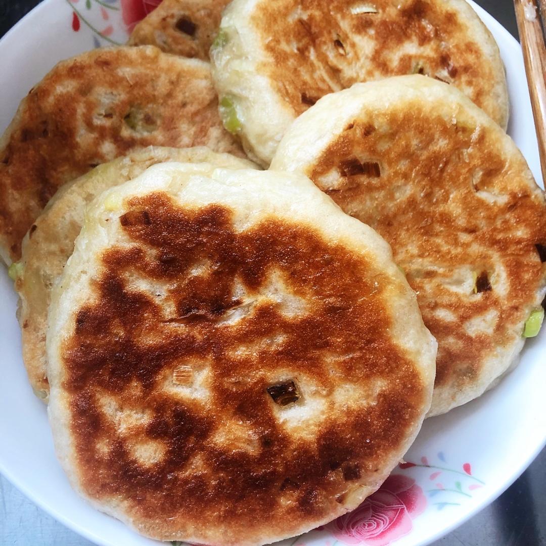 懒人葱花饼，跟面包一样软，太香了