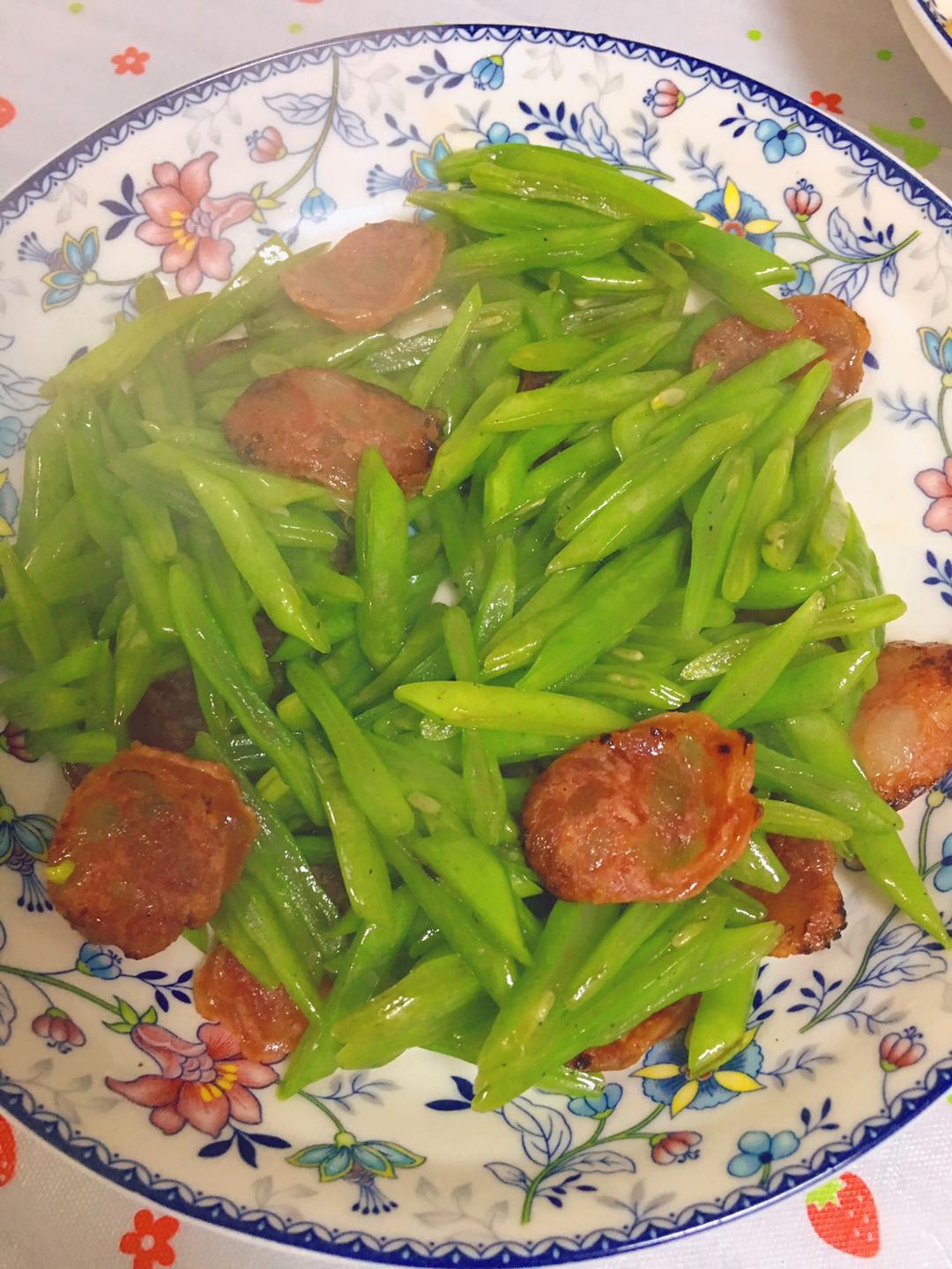 四季豆炒香肠（减肥餐）的做法