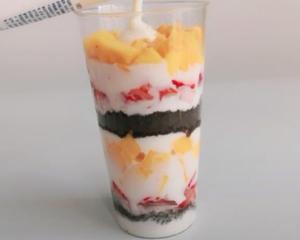 酸奶水果叠叠乐的做法 步骤9