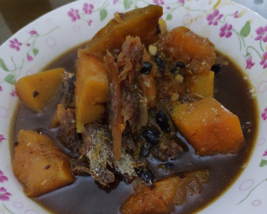 豆鼓鲮鱼焖南瓜的做法