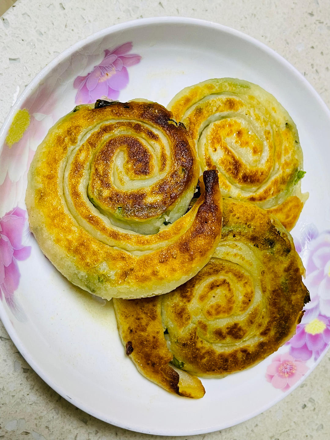 堂妈教你做飘香葱油饼