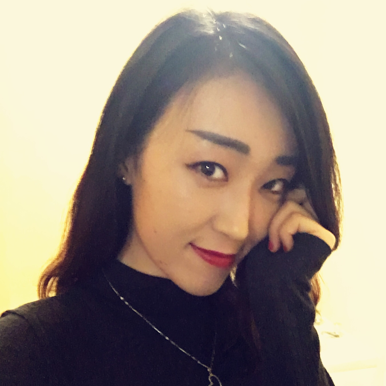 聪明伶俐小Lona