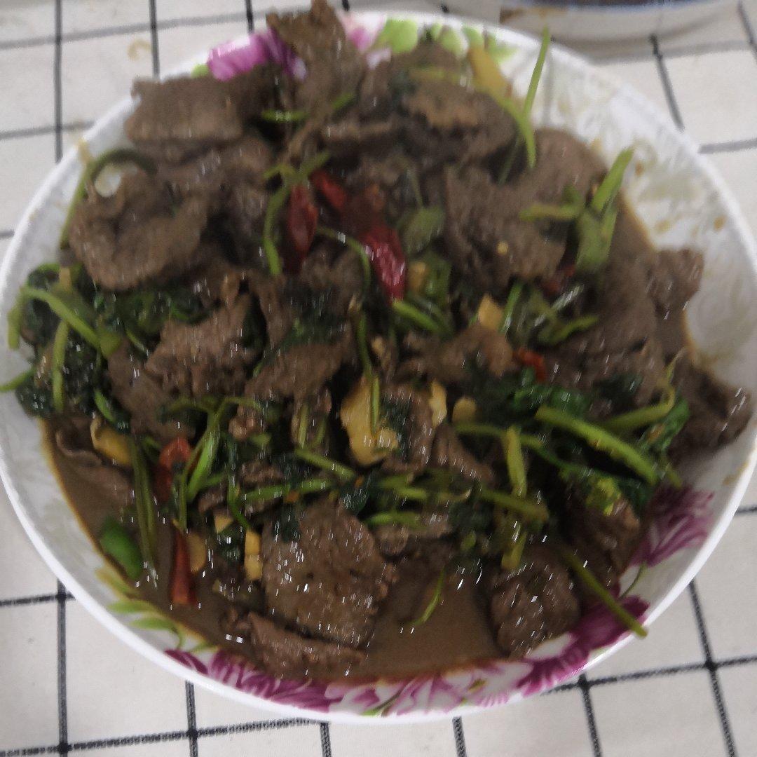 香菜牛肉