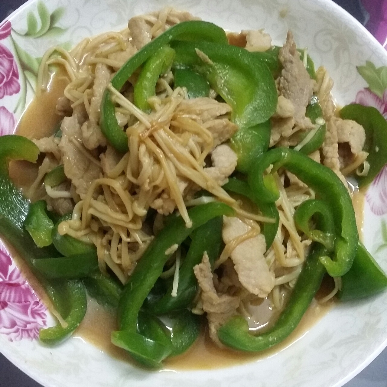 金针菇青椒肉丝