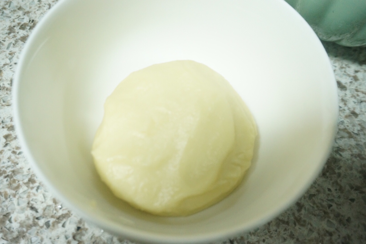 麻薯肉松蛋黄酥的做法 步骤3