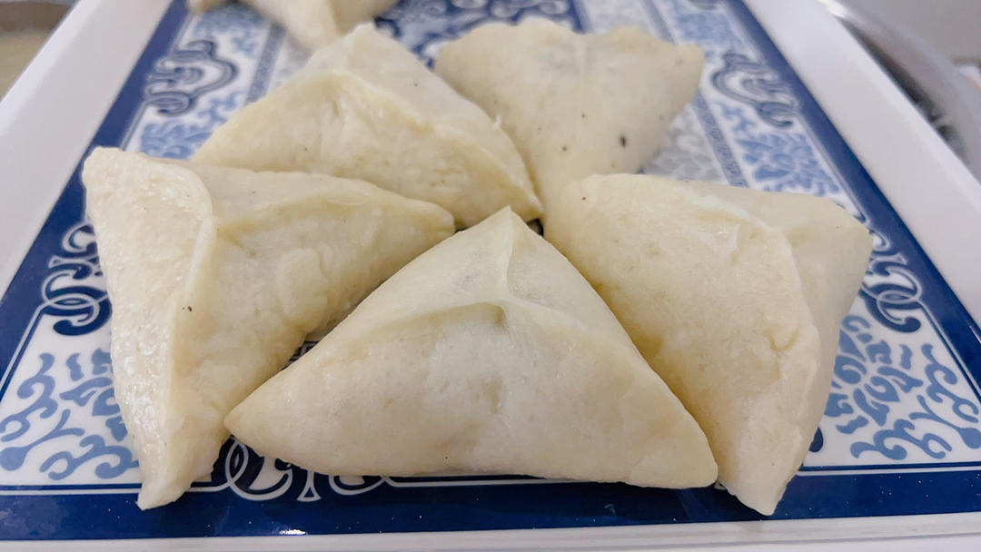 家常糖三角 糖包子 红糖芝麻馅 儿时的味道 附细节视频详解
