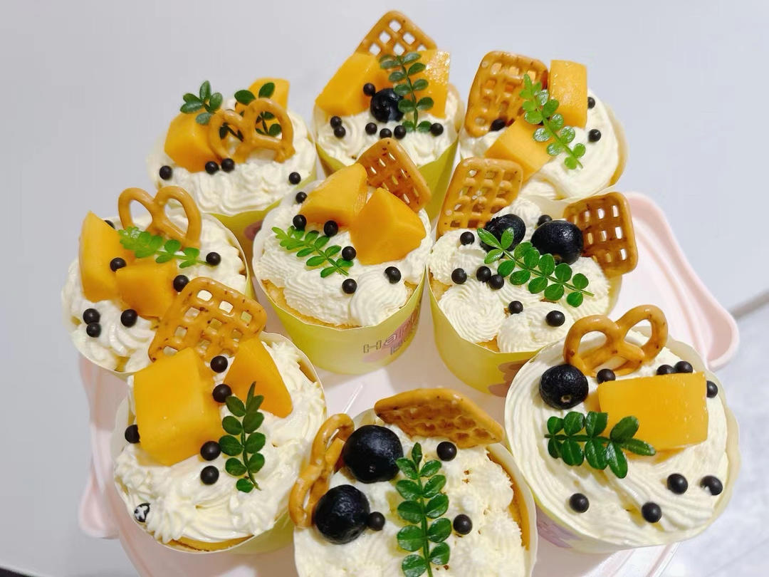 戚风小纸杯蛋糕