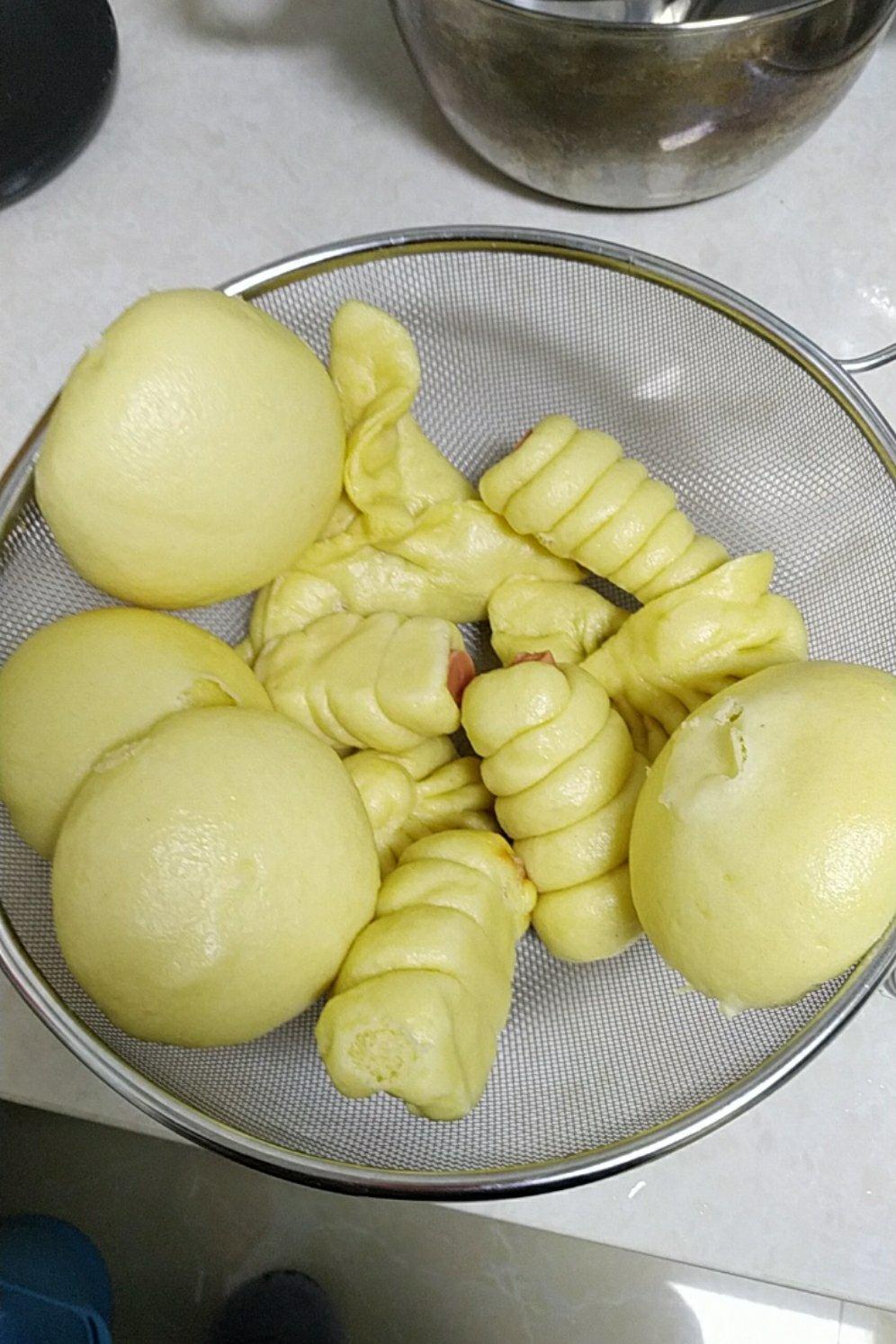 玉米面馒头