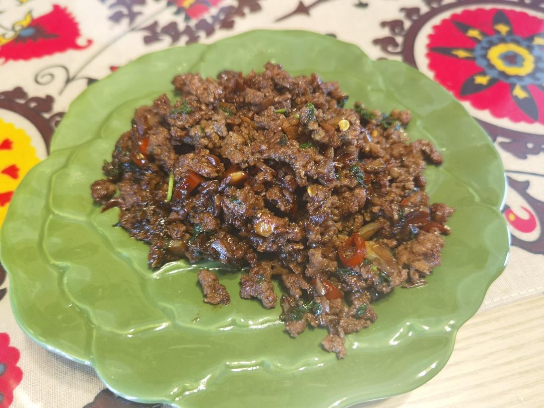 泰式打抛牛肉/猪肉碎饭