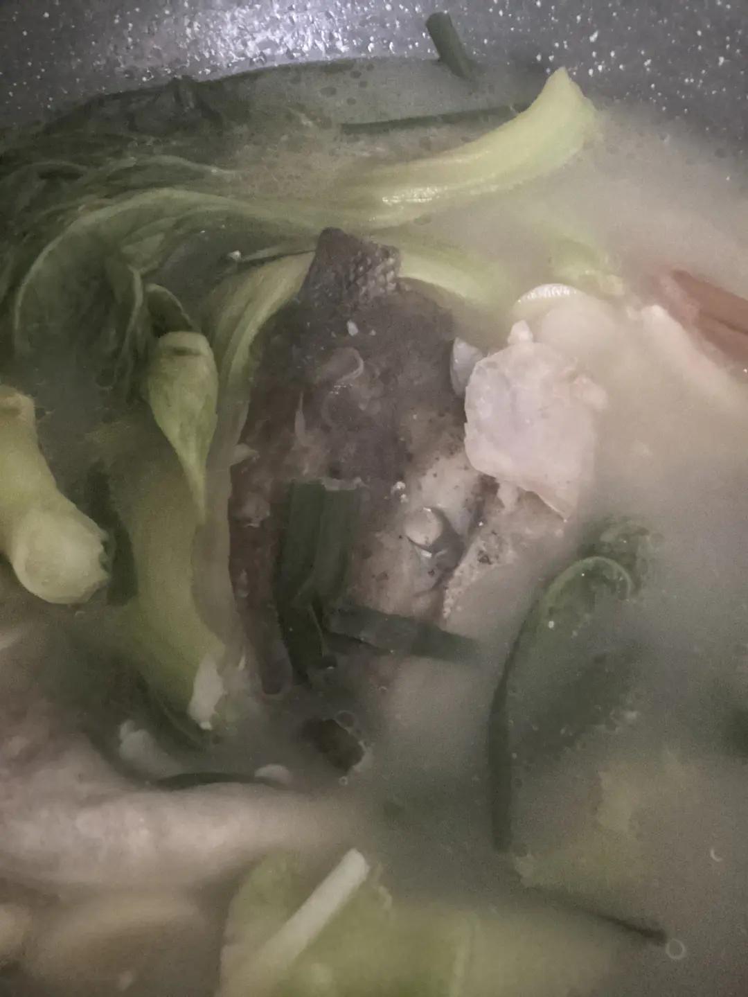 鱼头豆腐汤