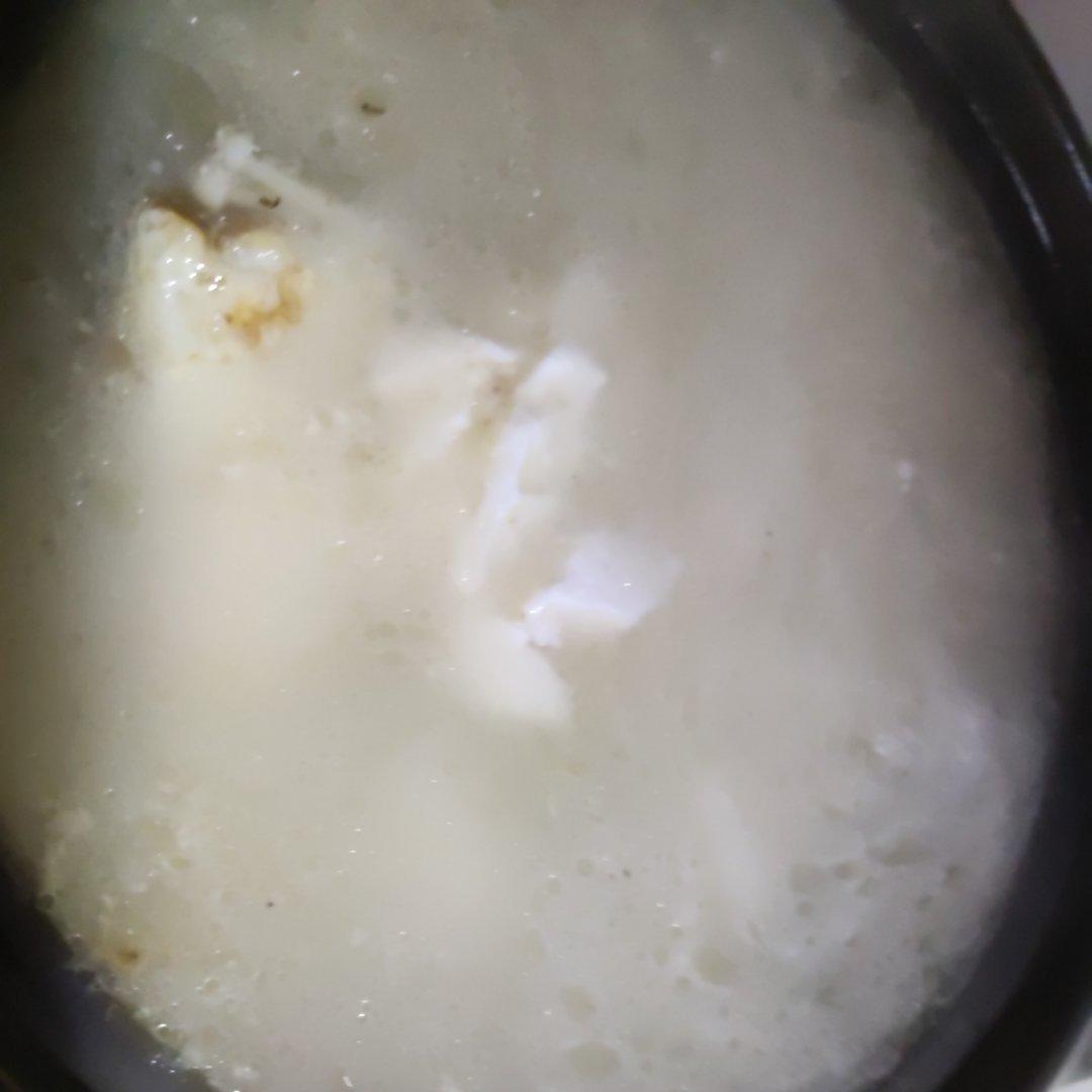 超鲜的奶白黑鱼汤