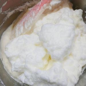 无糖：蛋白蛋糕卷           （不添加砂糖）的做法 步骤4