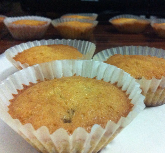 焦糖葡萄干蛋糕