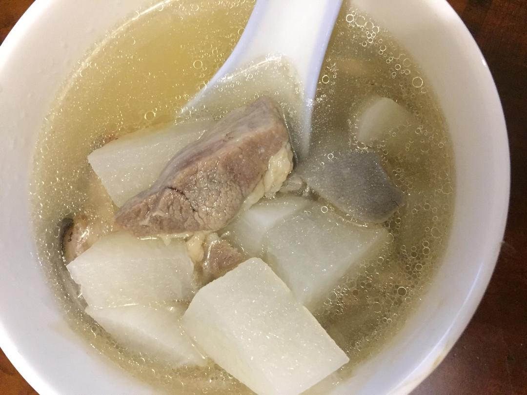 羊肉炖白萝卜